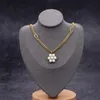 Collane con ciondolo a forma di lettera di perle di design con scatola regalo elegante per gioielli da sposa per feste per collana da ragazza