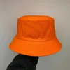 양동이 모자 모자 패션 남성 와이드 브림 모자 남성 여성 디자이너 Unisex Sunhat 어부 모자 자수 배지 통기성 캐주얼 고품질