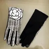 Guantes de cinco dedos Diseñador de la marca Invierno Cálido Más Terciopelo Espesar Pantalla táctil Cachemira Mitones Rejilla Flor grande para mujeresinvierno321d