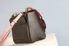 Classic Original de Alta Qualidade Luxo Designer Bolsas Bolsa Bolsa Totes De Couro Saco De Ombro Crossbodys Handbags Seis Cor Grátis Navio