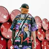 Hommes Graffiti Cartoon Imprimé Ensembles Hip Hop Shorts T-shirt Costumes Mode High Street Tees Été Streetwear Joggers Pantalon Court X0909