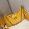 Bolsos de hombro de diseñador de nailon, bolso de cuero de alta calidad, el más vendido, bolso cruzado con cadena de lujo, 2021