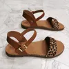 Sandales en cuir pour femmes 2021 nouveau plat avec plage décontractée Sandalias Mujer grande taille 41 chaussures d'été gladiateur femme en gros Y0721