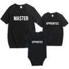 Kläder Mamma Dotter Casual Matching Kläder Sommarfamilj Look Parent-Child T-shirt Tecknad Brev 210417