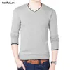 Jesień i zima męska sweter z długim rękawem Slim V-Neck Pure Color Business Casual Sweter B0274 210518