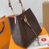 Bolsas de bolsa feminina Material de couro de microfibra best -seller Bags de ombro de femininas