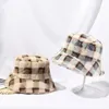 Wide Brim Hats 1Pc Women Bucket Hat Faux Fur Fisherman Cap Winter Thickened Warm Lattice Outdoor Cloche Caps Accessories