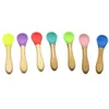 2021 Baby Feeding Silicone Scoop Baby Cucchiaio a testa morbida Cucchiaio in silicone di legno Manico in legno Posate per bambini piccoli e neonati