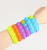 Fidget Pop Finger Leksaker Armband Pussel Övning Anti-statisk handledsrem Tryck Bubbla Silikon Sensory Ring 100st / Lot Ramdon Färg