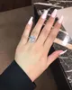 여자 결혼 반지 패션 패션 실버 보석 약혼 반지를위한 여성 스퀘어 시뮬레이션 다이아몬드 반지 보석