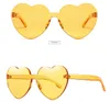 Summer Femme Candycolore Heart Sunglasses Verre de vélo de vélo de conduite Eyeglasse de cyclistes Femmes et homme Nice Beach Ggggles Hear1785628