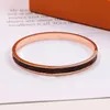 Classic Star Flower titanium steel Leather Bracelet luxury jewelry oval arc women039s fashion buckle versatile bracelet Jewelry5020050