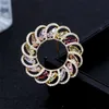 Simple Temperament Round Wreath Brooches Pins Gold-Plated Jewelry For Lady 2021 Fashion Wedding Corsage Suit Bouttoniere