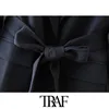TRAF Femmes Mode avec ceinture Bouton unique Blazers Manteau Vintage Manches longues Poches Femme Vêtements de dessus Chic Tops 210415