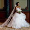 زائد حجم فستان الزفاف 2022 فساتين الزفاف الحبيب تول الدانتيل يزين البلد أثواب العروس الأفريقية