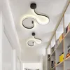Vägglampa modern kreativ akrylkurva ljus nordisk led snake sconce för hem el dekors belysning fixtur298t