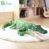 jouets en peluche alligator