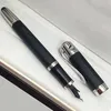 caneta de fonte alta