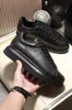 Yeni Rahat Ayakkabılar Siyah Beyaz Platformu Klasik Rahat Spor 3 M Yansıtıcı Ayakkabı Erkek Bayan Ayakkabı Kadife Hewback Elbise Ayakkabı Spor En Kaliteli Kutusu