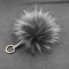 Lyx 15cm Fluffy Real Fox Fur Ball Pom Poms Fur Pompom Ball Högkvalitativ Keychain Key Chain Metal Ring Pendant för kvinnor G1019