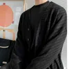Iefb koreansk enkelbröst v krage Kinted Cardigan tröja Män ytterkläder Trendiga stiliga män Knitwear Spring Autumn 9y4279J