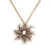 collier rose clair