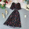 Coeur imprimé Robe femmes élégantes coréennes Maxi robes dame une ligne Vintage col en V taille haute pansement Vestidos Robe de soirée 210519