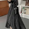 WERUERUYU Korean Retro Black Floral Print Boho Dress Autumn Long Sleeve Elegant Dress Spring Chiffon A Line Party Ladies Dresses 210608