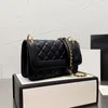 23CM Timeless Fashion Trends Classic Mini falp Bags Quilted Matelasse Chain Crossbody Shoulder Luxury Designer High Quality Autumn Winter Cosmetic Handbags