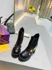 Роскошные женские ботинки печатают мартинские ботинки платформы рабочие ботинки снежные ботинки Lady Star Ancle Designer Designer Winter Shoes Size 35-42