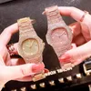 Relojes de pulsera Cuatro Cuarto Reloj de cuarzo Moda Cuadrado Diamante Banda de acero Calendario Reloj de pulsera 100pcs / Lot