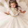 2021 Gold Flower Girl Abiti per Wedding Spaghetti Pizzo Appliques floreale Gonne a livelli Ragazze Pageant Dress Abiti Abiti da compleanno per bambini