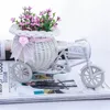 الكائنات الزخرفية التماثيل أبيض زهرة سلة حاوية النباتات المنزل مزهرية الزفاف دراجة ثلاثية العجلات زخرفة الزواج