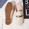 Zapatillas de mujer, zapatillas de exterior para mujer, zapatillas planas Muller, sandalias de moda para mujer, nuevos zapatos de cuero de moda 2021 HWS323