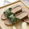 Four Seasons Flax Slippersレディースホームサマー屋内快適なソフトソフトソフトソフト床サンダルはさまざまな色の色です