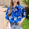 Hawaii Blue Floral Print Slå ner Krage Knappskjorta Kortärmad Sommar Casual Strand Kvinnor B0160 210514