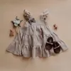 Atacado verão menina vestido sem mangas colete cor sólida Ruffles princesa estilo bonito crianças roupas e718 210610