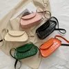Mode alligator mönster små axelväskor för kvinnor vintage pu läder solid färg casual damer dagliga handväskor