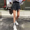Yaz Denim Şort Kadınlar Ham-Kenar Yırtık Yüksek Bel Düz Pantolon Harajuku Holes Plaj Seksi Pantolon Artı Boyutu Siyah Kot 210601