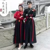 Stage Wear Adulte Hommes Femmes Ancien Costume Chinois Hanfu Festival Performance Danse Folklorique Couples Traditionnels Robe