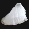 تنورات بيضاء طوق 3 طبقات من التنورات الثابتة الكرينولين لفساتين الزفاف الطويلة قطار البطن.
