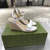 Sandali firmati Tessuto Tacchi alti Sandalo da donna con zeppa Piattaforma in corda di canapa Fondo spesso Spago leggero Sandalo intrecciato Vacanza Aumento Pantofole Scarpe casual con scatola