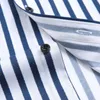 Mäns Classic Non-Iron Stretch Striped Basic Dress Shirt Single Patch Pocket Business Långärmad Standard-Fit Easy Care Shirts 210714