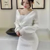 Herfst sexy wrap hip lange mouw grijze strapless gebreide jurk mini nep twee stukken wit slanke wilde mode vestido feminino 211110