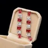 CINDY XIANG 2 colori disponibili Cubic Zirconia lungo perno per le donne Piccoli orecchini quadrati Bella spilla da sposa Buon regalo