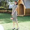 Sexy Baumwolle Weiß Schwarz Plaid Gedruckt Qipao Traditionelle Chinesische Frauen Kurzarm Kleid Tägliche Student Knielange Cheongsam Ethnische Kleidung