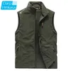 Mannen Warm Fleece Vest Jas Winter Hooded Mouwloze vest Herfst Fashion Casual 210923