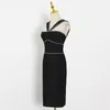 Black Patchwork Diamonds Dress For Women V Neck Sleeveless High Waist Solid Knee Length Dresses Female Summer Style 210520