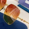 Projektant mody damskie okulary przeciwsłoneczne 0879 retro metalowe okulary w kształcie kwadratu Lato dziki minimalistyczny styl najwyższej jakości ochrona UV Chodź z etui