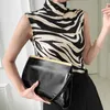 Korejpaa Frauen T-Shirt Sommer Koreanische Chic Stehkragen Zebra Muster Kontrast Farbe Slim-Fit Ärmellose Strick Pullover 210526